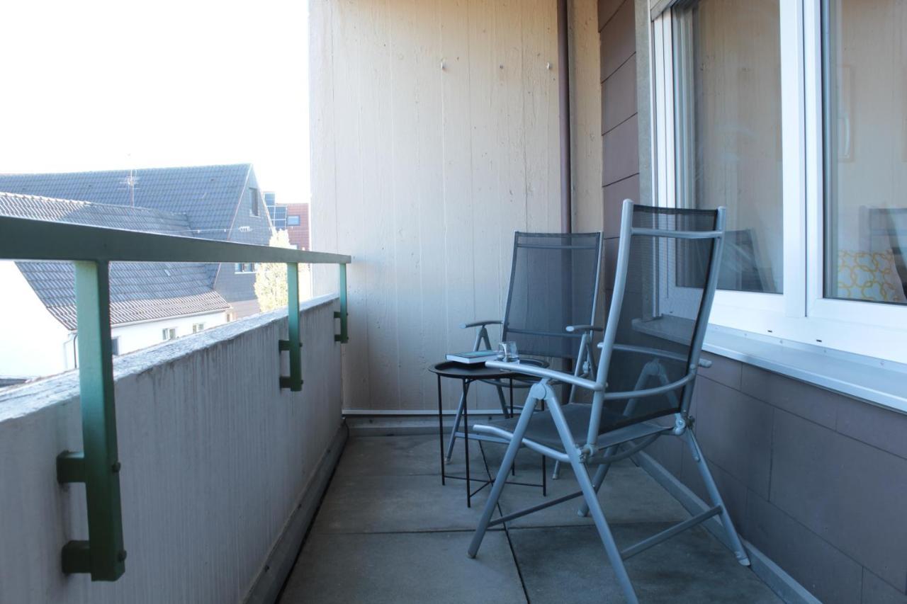 Zentral. Stylisch. Balkon & Parkplatz. Netflix Apartamento Holzgerlingen Exterior foto