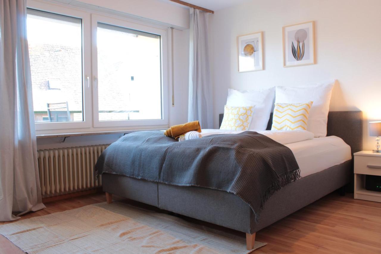 Zentral. Stylisch. Balkon & Parkplatz. Netflix Apartamento Holzgerlingen Exterior foto